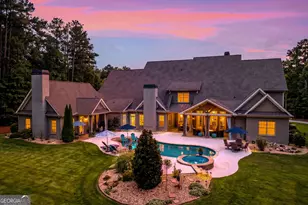 203 Carriage Ln, Peachtree City, GA 30269 - Photo 3
