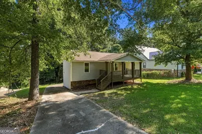 1003 Salisbury Trail, Riverdale, GA 30296 - Photo 5