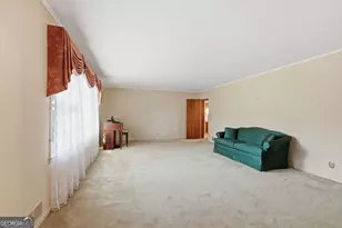 400 Harris St, Toccoa, GA 30577 - Photo 5