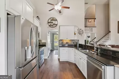 218 Water Crest Drive, Brunswick, GA 31523 - Photo 11