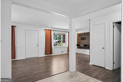 2677 Lancaster Drive, Atlanta, GA 30344 - Photo 9