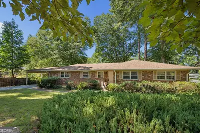 2677 Lancaster Drive, Atlanta, GA 30344 - Photo 3