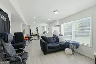 536 Elmwood Rd NW, Atlanta, GA 30318 - Photo 15