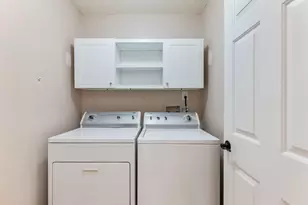 1256 Oakmont Ridge Dr, Lawrenceville, GA 30043 - Photo 33