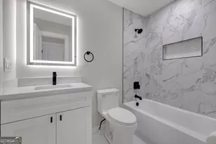 1427 Lorenzo Dr SW, Atlanta, GA 30310 - Photo 9
