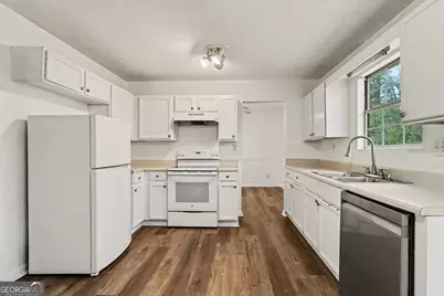1188 Woodfield Trace, Lithonia, GA 30058 - Photo 9