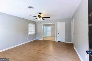 250 Forrest Ave, Fayetteville, GA 30214 - Photo 9