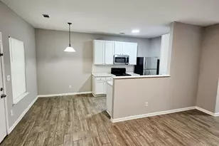 375 Brookview Dr, Riverdale, GA 30274 - Photo 5