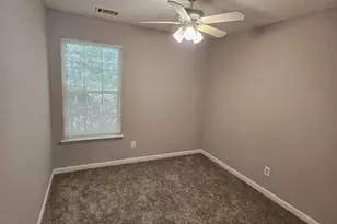 375 Brookview Dr, Riverdale, GA 30274 - Photo 17