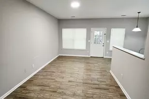 375 Brookview Dr, Riverdale, GA 30274 - Photo 3
