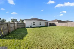 115 Auburn Cir, Glennville, GA 30427 - Photo 5