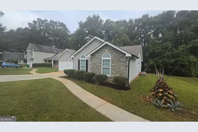 208 Nadia Court, Locust Grove, GA 30248 - Photo 3