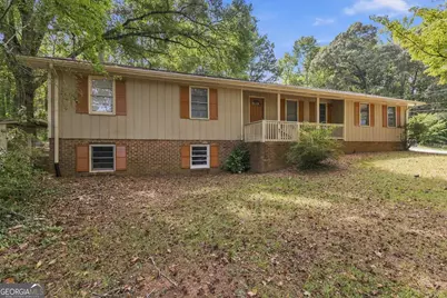 9169 Lakeview Drive SW, Covington, GA 30014 - Photo 3