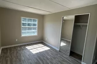 5019 Dicks Hill Pkwy, Mount Airy, GA 30563 - Photo 7