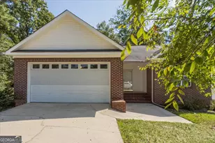 617 Brooks St, Macon, GA 31204 - Photo 1