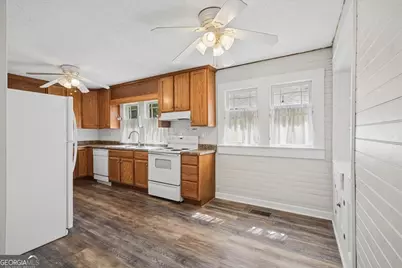302 Hampton Street, Rockmart, GA 30153 - Photo 13