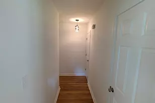 2481 Trailmark Dr, Decatur, GA 30033 - Photo 9