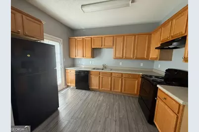 1759 Glen View Way, Hampton, GA 30228 - Photo 9