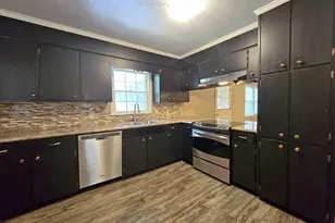 3860 Camellia Dr, Valdosta, GA 31605 - Photo 9