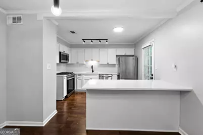 6 Valley Forge Place NW, Atlanta, GA 30318 - Photo 19