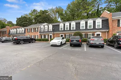 6 Valley Forge Place NW, Atlanta, GA 30318 - Photo 5