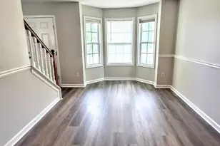 6909 Malvern Ct, Lithonia, GA 30038 - Photo 7