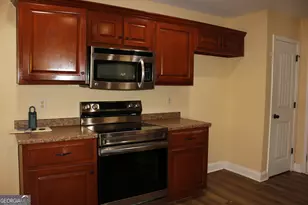 205 Gayla Ct, Warner Robins, GA 31088 - Photo 5