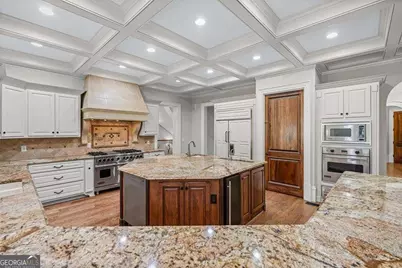 453 Londonberry Road NW, Atlanta, GA 30327 - Photo 9
