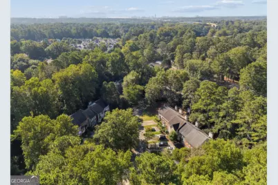 597 Saint James Walk SE, Marietta, GA 30067 - Photo 35