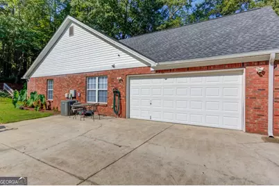 720 Overlook Drive, Winder, GA 30680 - Photo 3