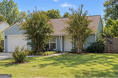 200 Dunmurry Place, Warner Robins, GA 31093 - Photo 1