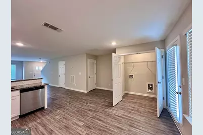 4458 Pinscher Street, Union City, GA 30291 - Photo 7
