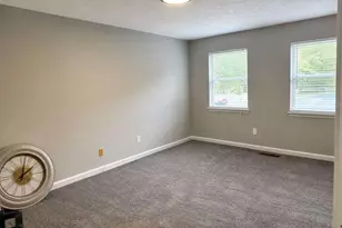 10535 Virginia Pine Ln, Alpharetta, GA 30022 - Photo 11