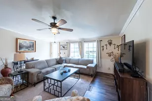 569 Shady Oaks Cir, Hoboken, GA 31542 - Photo 19