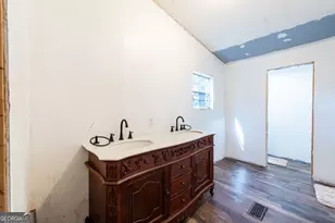 569 Shady Oaks Cir, Hoboken, GA 31542 - Photo 33