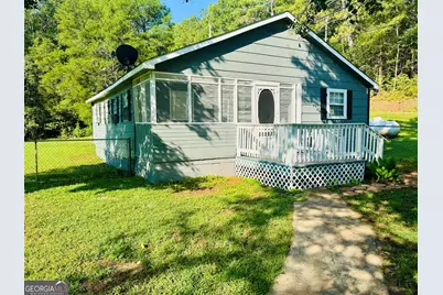 482 E Pine Lake Drive, West Point, GA 31833 - Photo 1