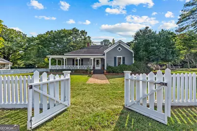 215 East Dixie Highway, Rutledge, GA 30663 - Photo 1