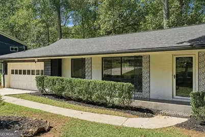 2636 Whiteleigh Court NE, Atlanta, GA 30345 - Photo 3