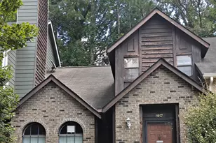 887 Brandy Oaks Ln, Stone Mountain, GA 30088 - Photo 5