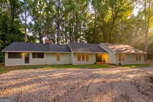 925 Cleveland Rd, Bogart, GA 30622 - Photo 1