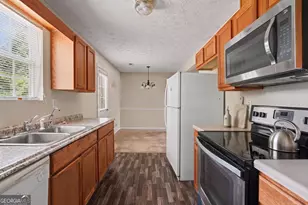 616 Forest Hill Path, Forest Park, GA 30297 - Photo 9