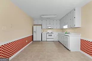270 Autumn Glen Cir, Fayetteville, GA 30215 - Photo 13