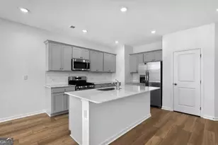 2040 Presley Point, Lawrenceville, GA 30044 - Photo 5