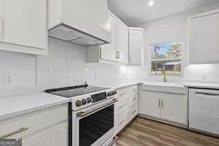 835 Azalea St, Blackshear, GA 31516 - Photo 11