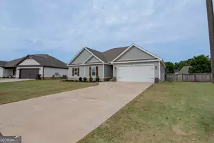 121 Locks Heath Ct, Perry, GA 31069 - Photo 3