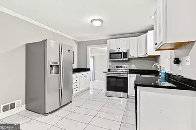 307 Elizabeth Lane, Griffin, GA 30223 - Photo 11