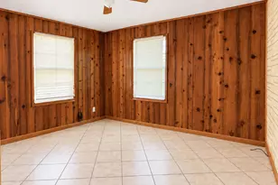 2201 Tebeau St, Waycross, GA 31501 - Photo 3