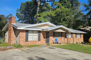 1437 Peach St, Dublin, GA 31021 - Photo 1