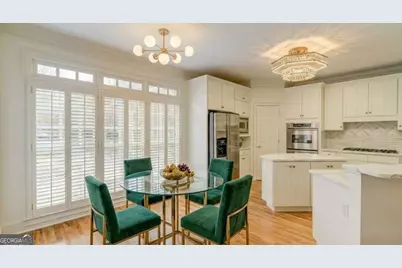 704 Longleaf Drive NE, Atlanta, GA 30342 - Photo 15