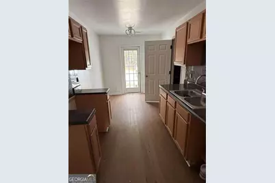 7280 Oakley Court, Union City, GA 30291 - Photo 5